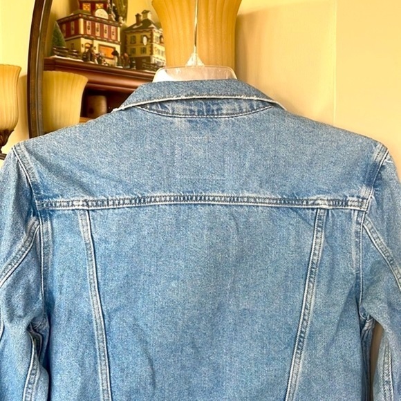 Brand New Levi's Ex-Boyfriend Trucker Jean Jacket Button Up Denim Distressed - Picture 10 of 15